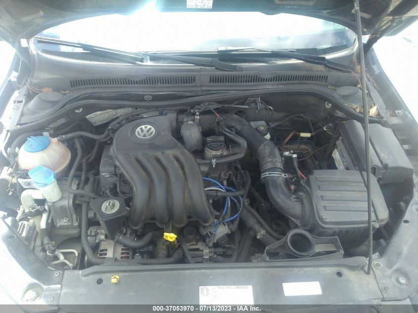 2014 VOLKSWAGEN JETTA SEDAN S - 3VW1K7AJ5EM209914