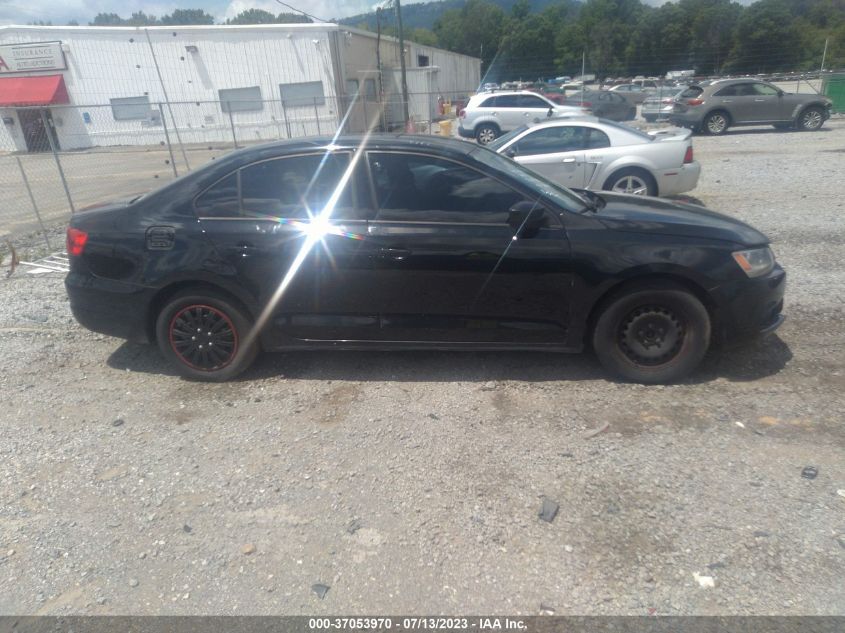 2014 VOLKSWAGEN JETTA SEDAN S - 3VW1K7AJ5EM209914