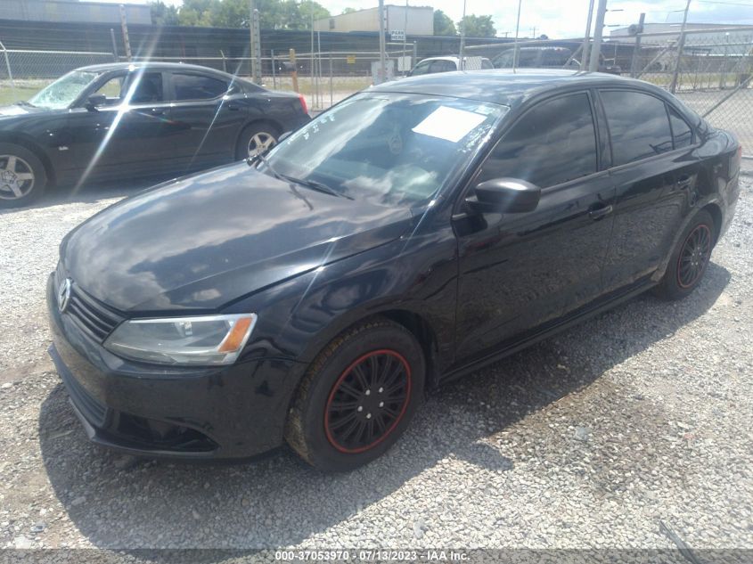 2014 VOLKSWAGEN JETTA SEDAN S - 3VW1K7AJ5EM209914