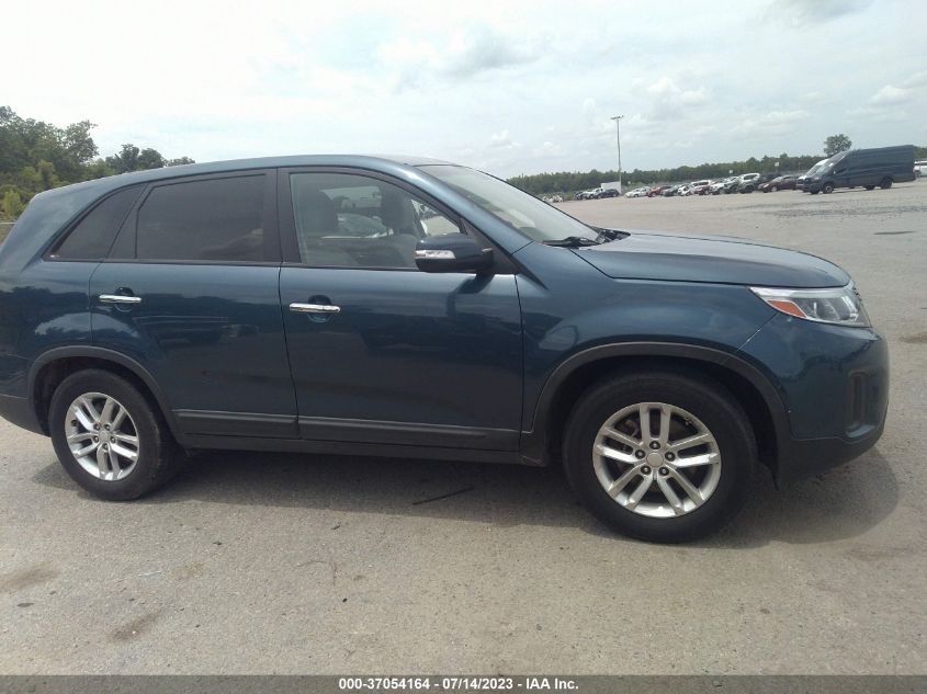 2014 KIA SORENTO LX - 5XYKT4A60EG427979