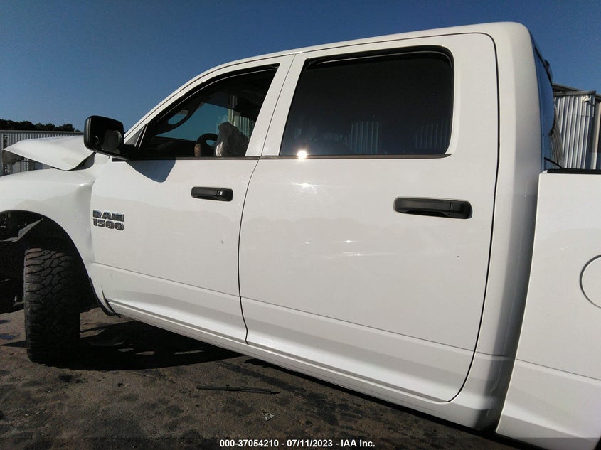 VIN 1C6RR7KG6HS712911 2017 RAM 1500 TRADESMAN