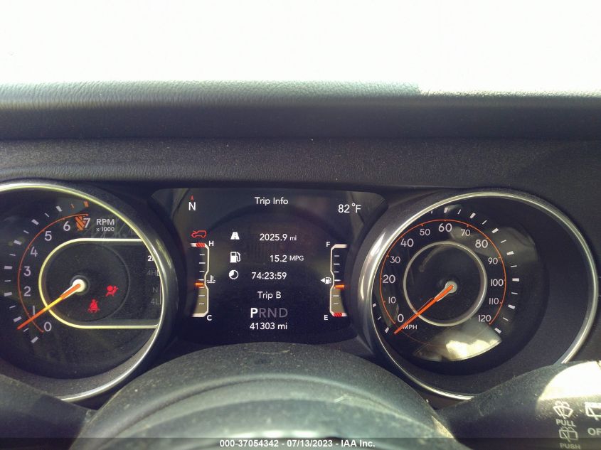 2018 JEEP WRANGLER UNLIMITED SAHARA - 1C4HJXEG4JW137116