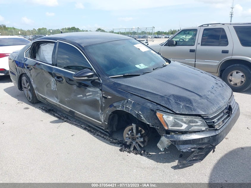 VIN 1VWDT7A33HC077298 2017 VOLKSWAGEN PASSAT R-LINE W/COMFORT PKG