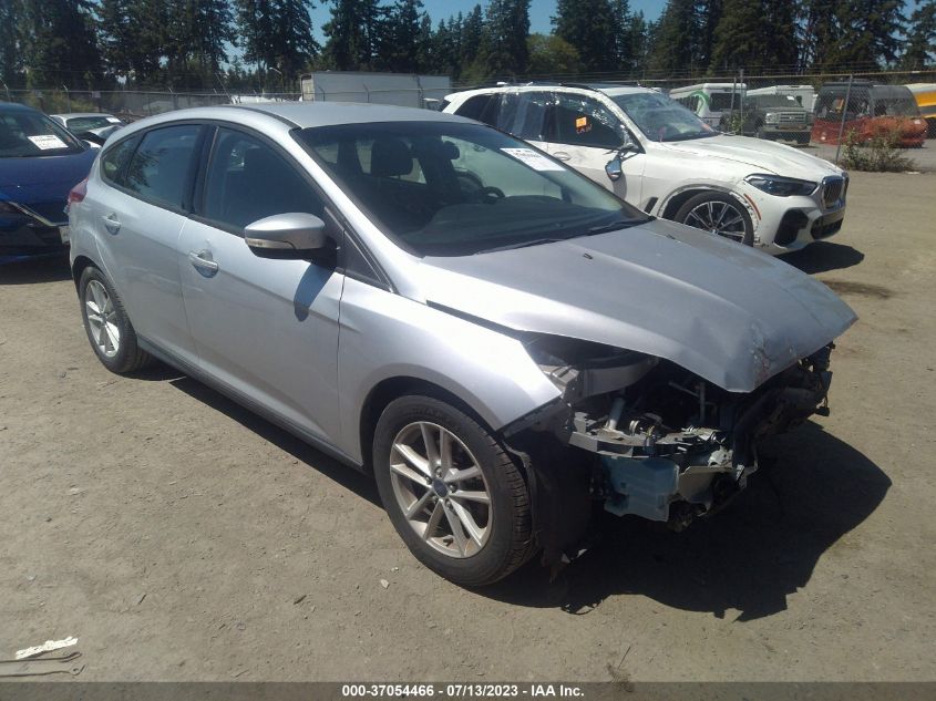 2015 FORD FOCUS SE - 1FADP3K2XFL227836