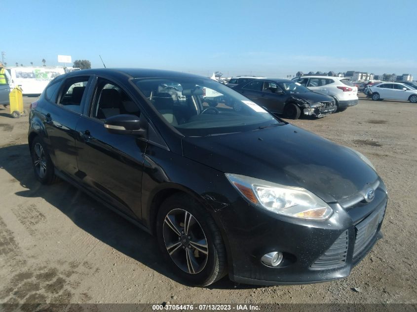 2014 FORD FOCUS SE - 1FADP3K23EL237526