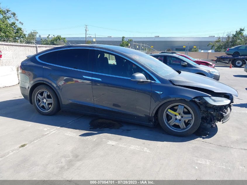 2016 TESLA MODEL X 70D/90D/75D/60D - 5YJXCAE23GF003427