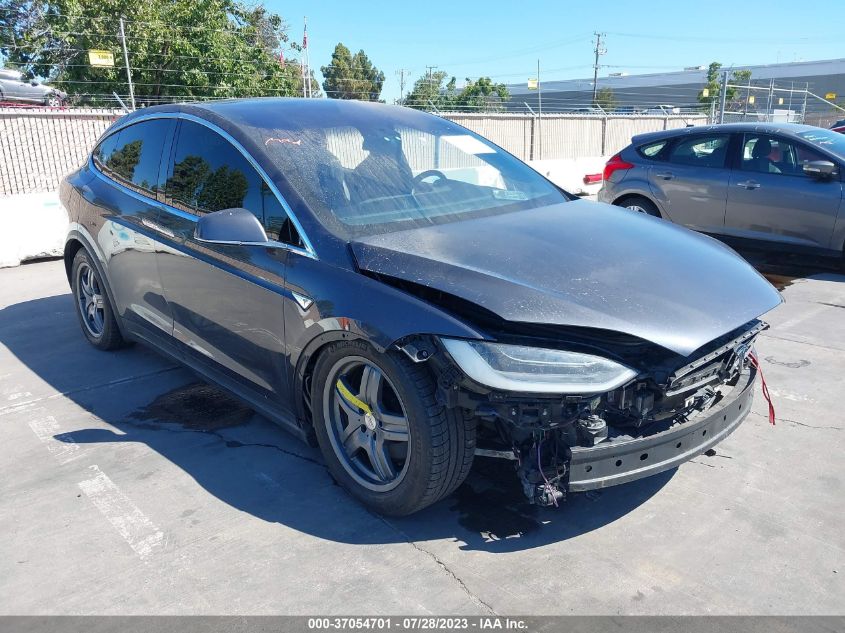 2016 TESLA MODEL X 70D/90D/75D/60D - 5YJXCAE23GF003427