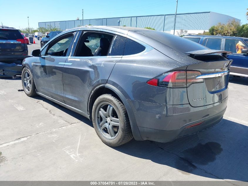 2016 TESLA MODEL X 70D/90D/75D/60D - 5YJXCAE23GF003427