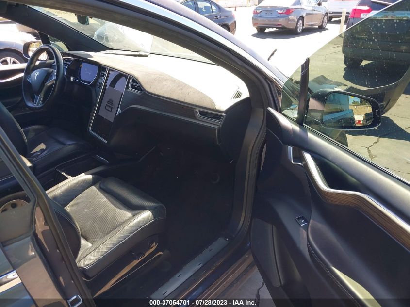 2016 TESLA MODEL X 70D/90D/75D/60D - 5YJXCAE23GF003427