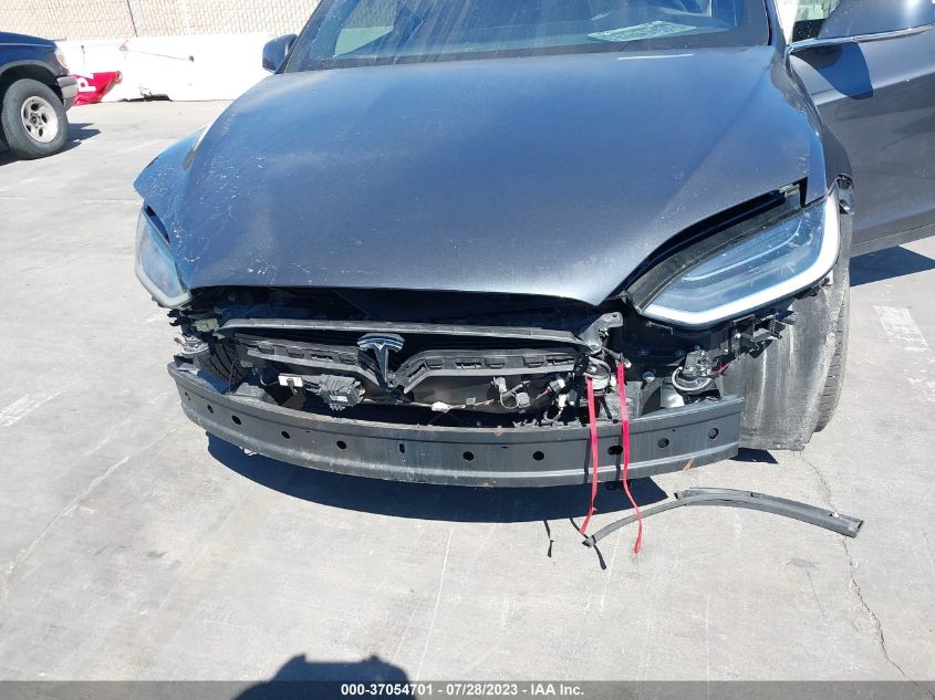 2016 TESLA MODEL X 70D/90D/75D/60D - 5YJXCAE23GF003427