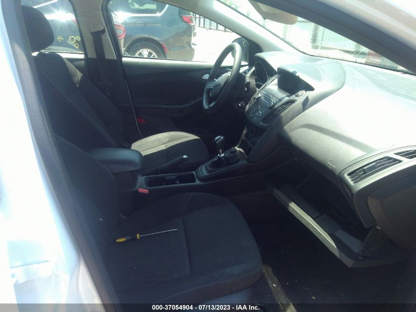 2018 FORD FOCUS SE - 1FADP3FE4JL219096