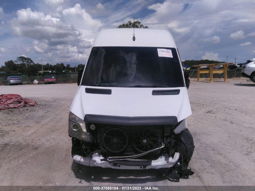 2015 MERCEDES-BENZ SPRINTER VANS WD4PE7DD6F5950113