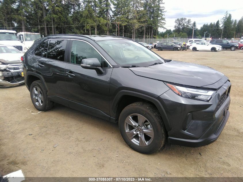 2022 TOYOTA RAV4 XLE - 2T3P1RFV8NC259777