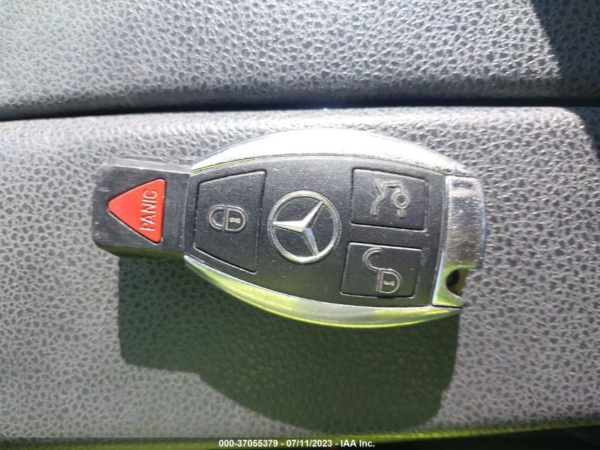 2013 MERCEDES-BENZ C-CLASS C 300 - WDDGF8AB3DR247256