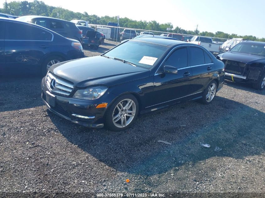 2013 MERCEDES-BENZ C-CLASS C 300 - WDDGF8AB3DR247256