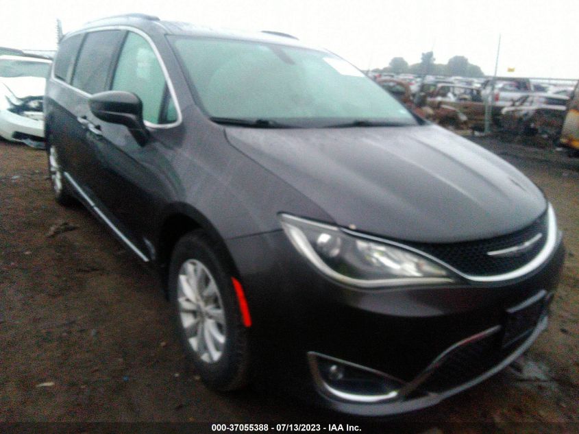 2C4RC1BGXHR654617 2017 CHRYSLER PACIFICA - Image 1
