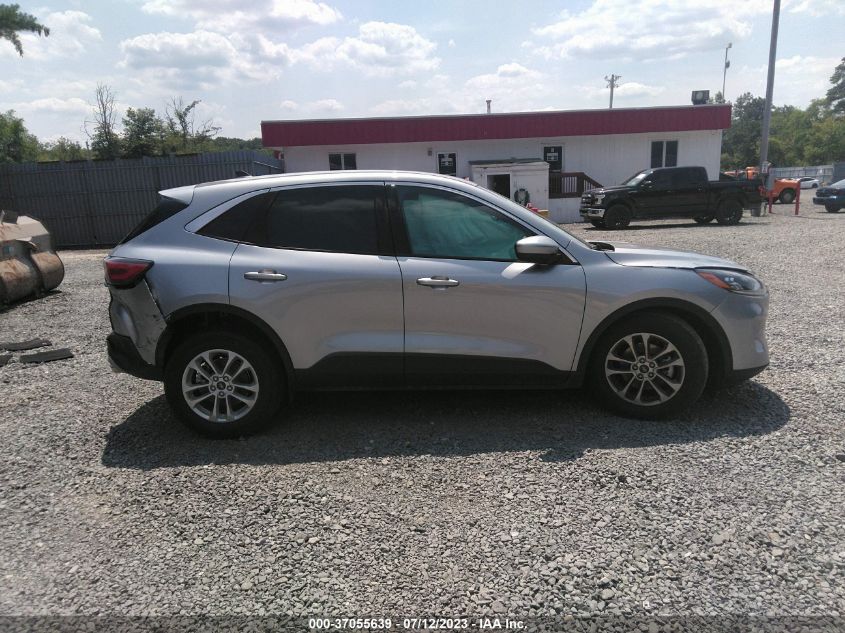 2021 FORD ESCAPE SE - 1FMCU0G66MUA75517