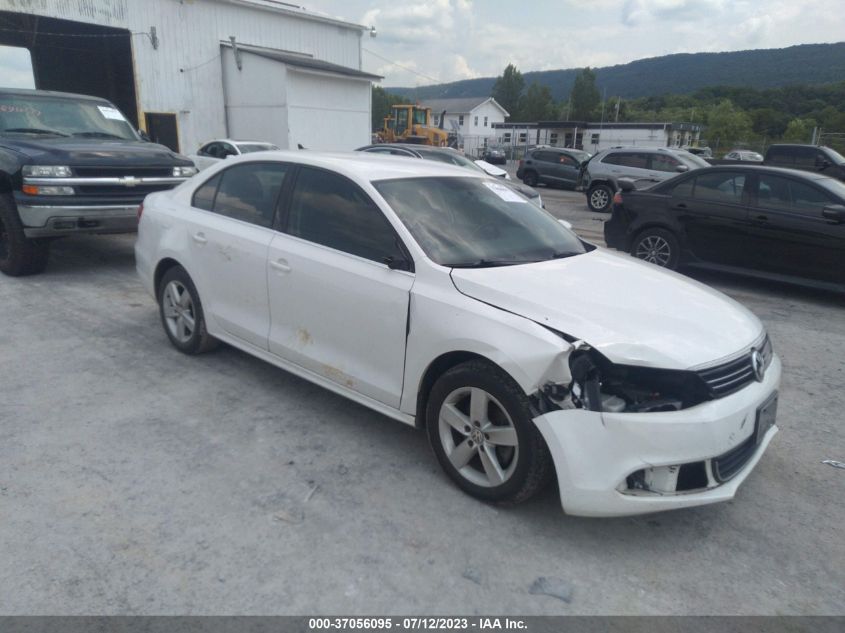 2013 VOLKSWAGEN JETTA SEDAN TDI - 3VWLL7AJ0DM434598