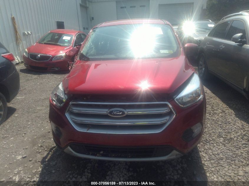 2017 FORD ESCAPE SE - 1FMCU9GD3HUB25914