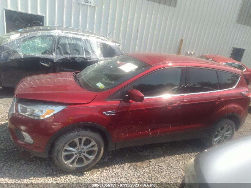 2017 FORD ESCAPE SE - 1FMCU9GD3HUB25914