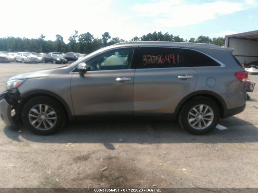 2016 KIA SORENTO LX - 5XYPG4A59GG033711