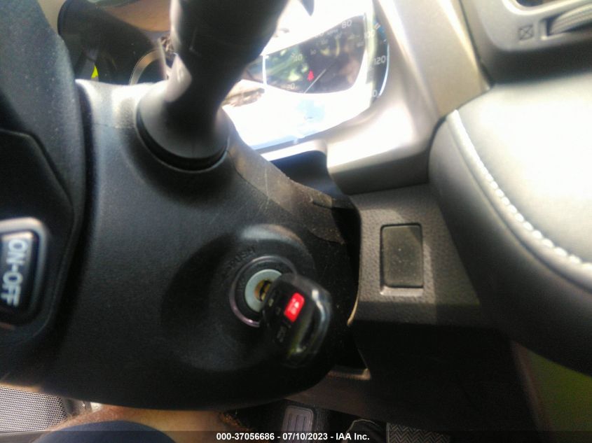 2016 TOYOTA RAV4 XLE - 2T3WFREV7GW306748