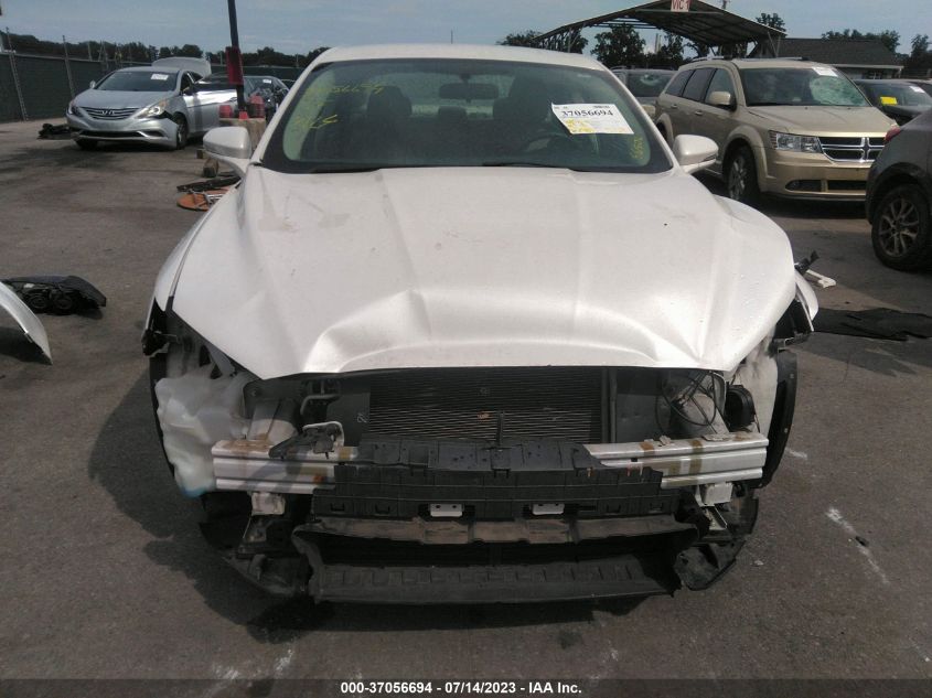 2015 FORD FUSION SE - 3FA6P0H71FR177713