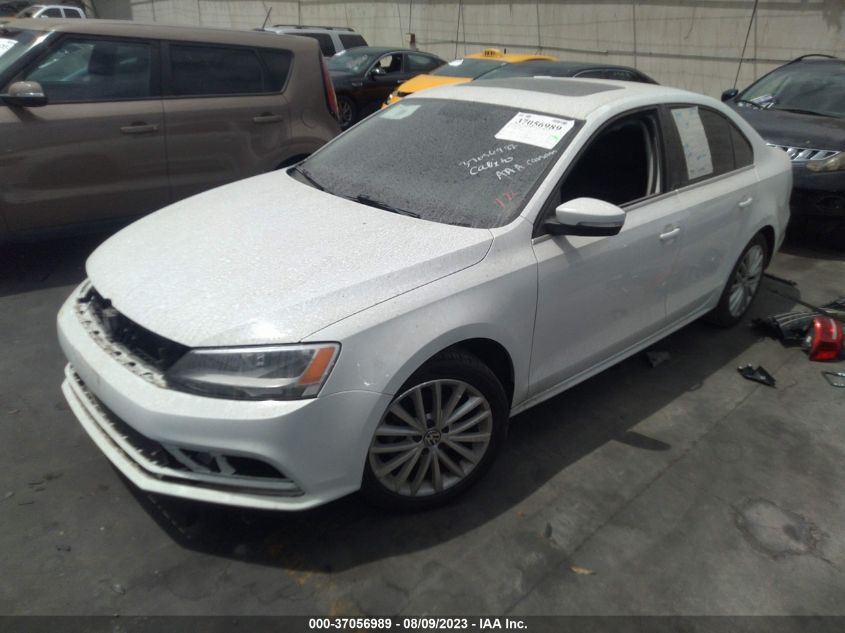 2015 VOLKSWAGEN JETTA SEDAN 1.8T SE - 3VWD17AJ8FM234128