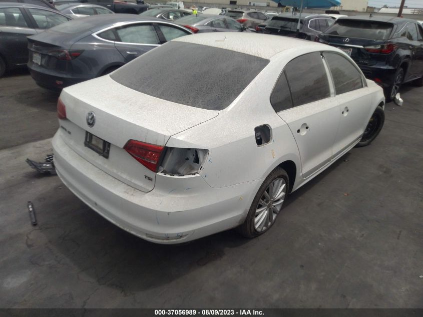 2015 VOLKSWAGEN JETTA SEDAN 1.8T SE - 3VWD17AJ8FM234128