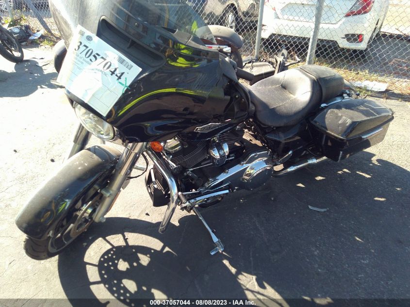 2021 HARLEY-DAVIDSON FLHX - 1HD1KBC21MB635857