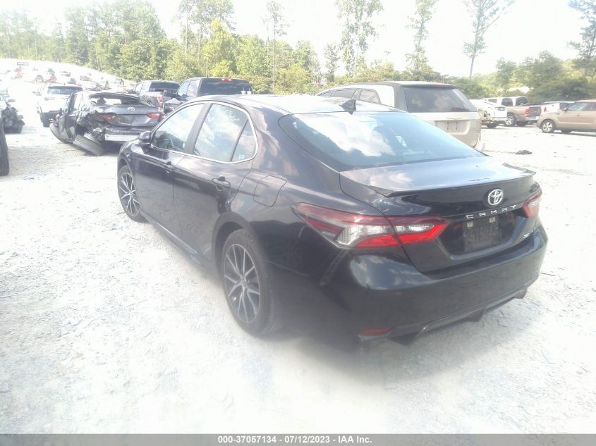 2021 TOYOTA CAMRY SE - 4T1G11AK3MU587483