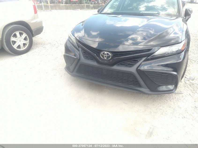 2021 TOYOTA CAMRY SE - 4T1G11AK3MU587483
