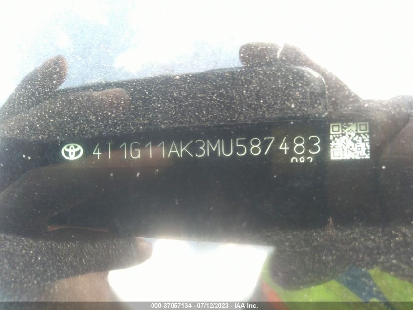 2021 TOYOTA CAMRY SE - 4T1G11AK3MU587483