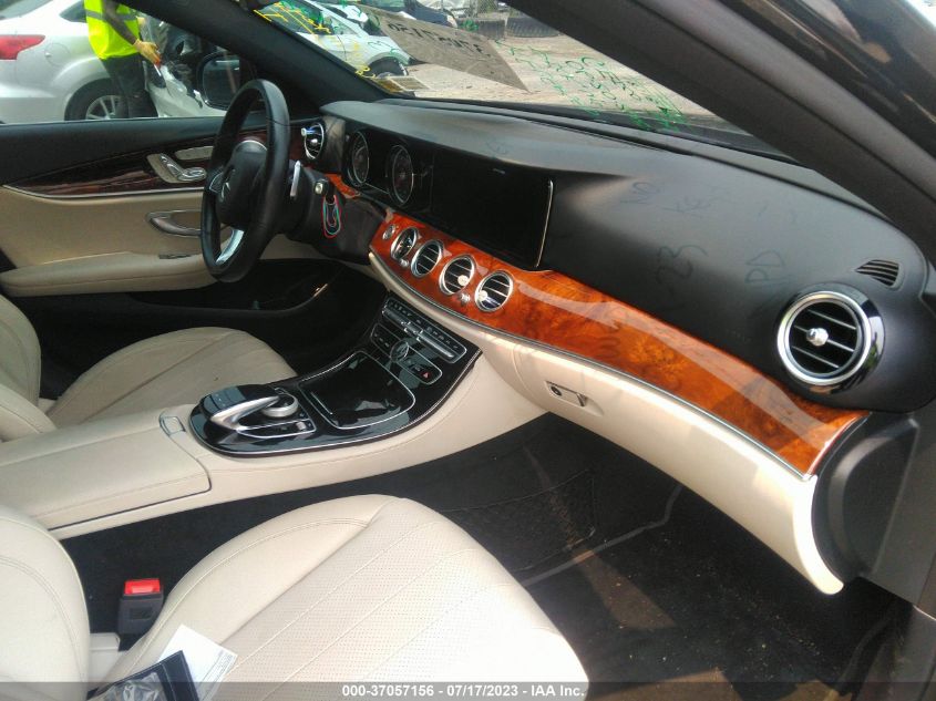 2018 MERCEDES-BENZ E-CLASS E 400 - WDDZF6GB2JA408713