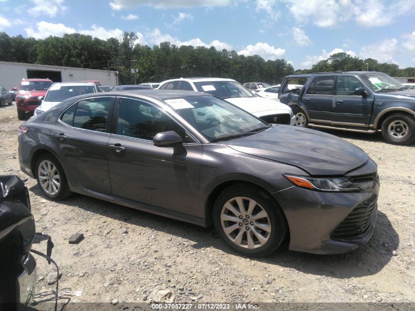 2020 TOYOTA CAMRY LE - 4T1C11AK9LU869852