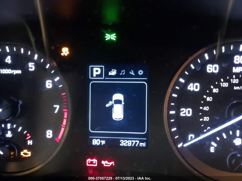 2017 HYUNDAI TUCSON SE - KM8J3CA49HU550960