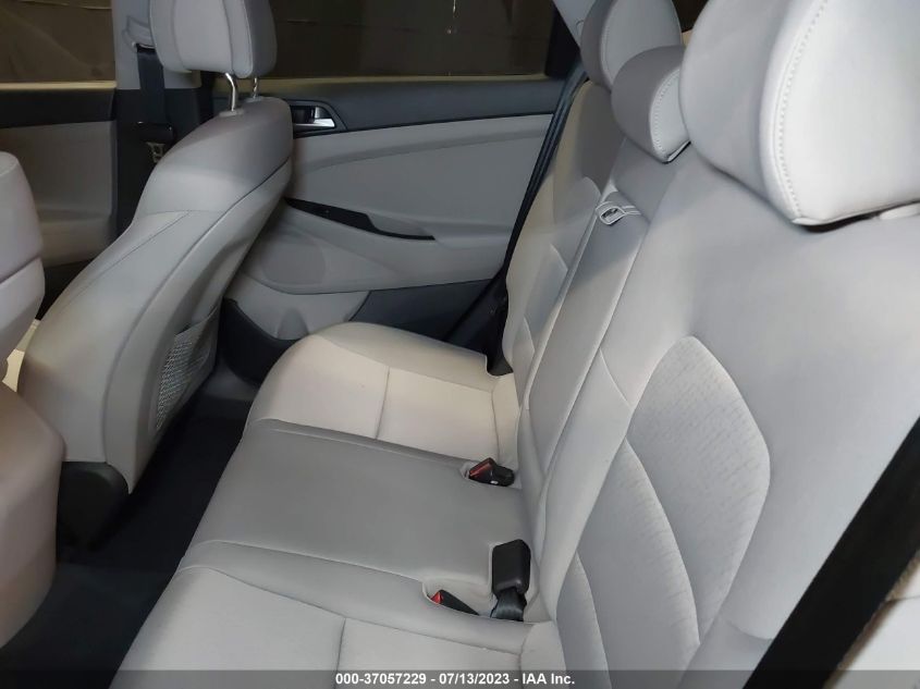 2017 HYUNDAI TUCSON SE - KM8J3CA49HU550960