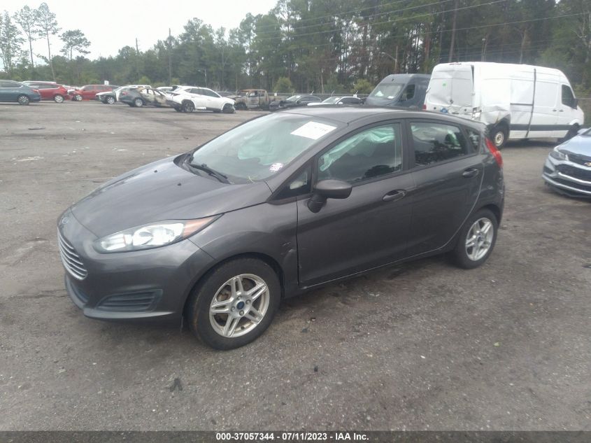 VIN 3FADP4EJ8HM130886 2017 FORD FIESTA no.2