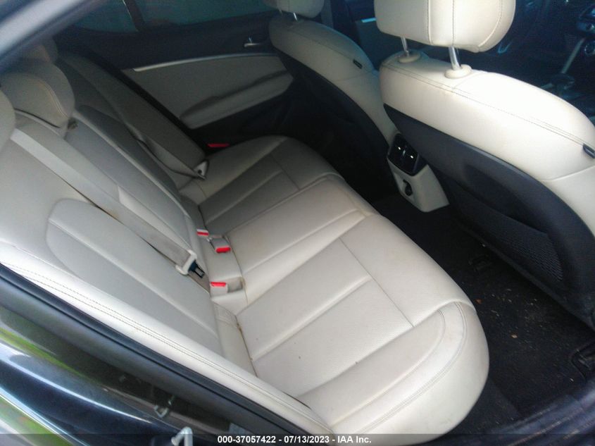 2022 GENESIS G70 2.0T - KMTG34TA0NU099583