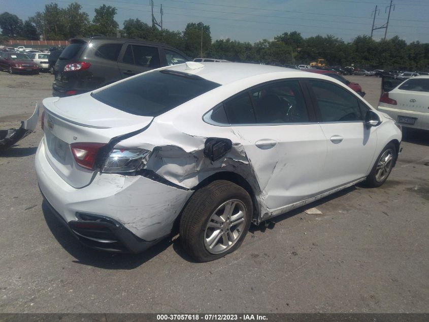 2018 CHEVROLET CRUZE LT - 1G1BE5SM0J7218383