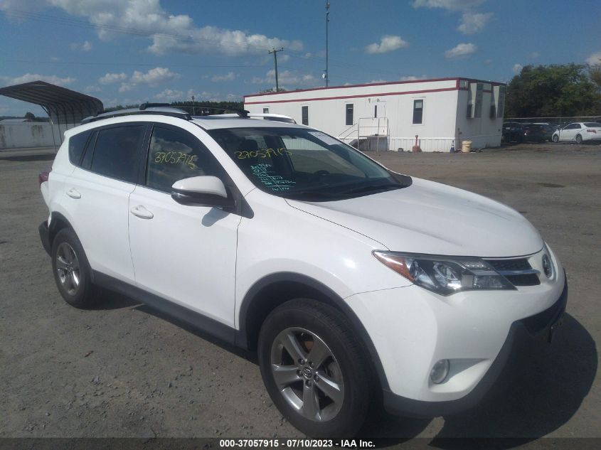 2015 TOYOTA RAV4 XLE - JTMWFREV0FD071881