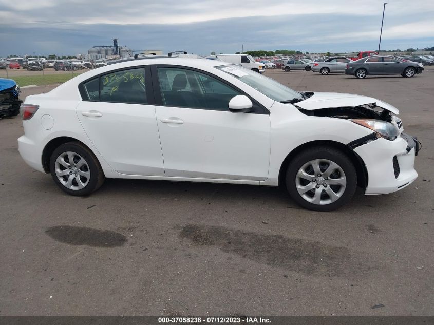 2013 MAZDA MAZDA3 I SPORT - JM1BL1U72D1846661