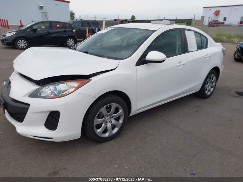 2013 MAZDA MAZDA3 I SPORT - JM1BL1U72D1846661
