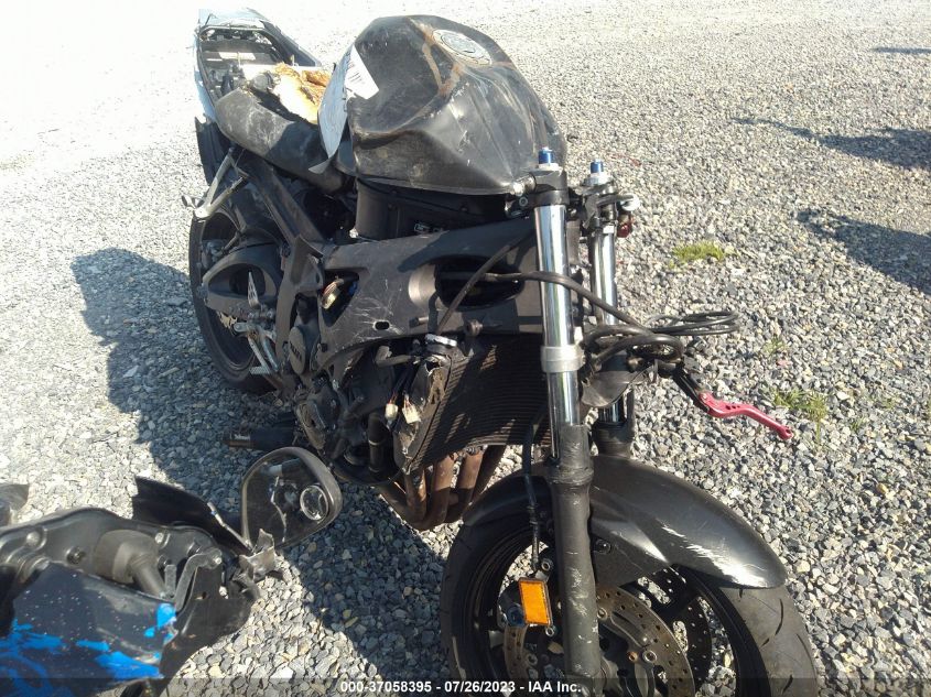 2003 YAMAHA YZFR6 L - JYARJ06E33A008790
