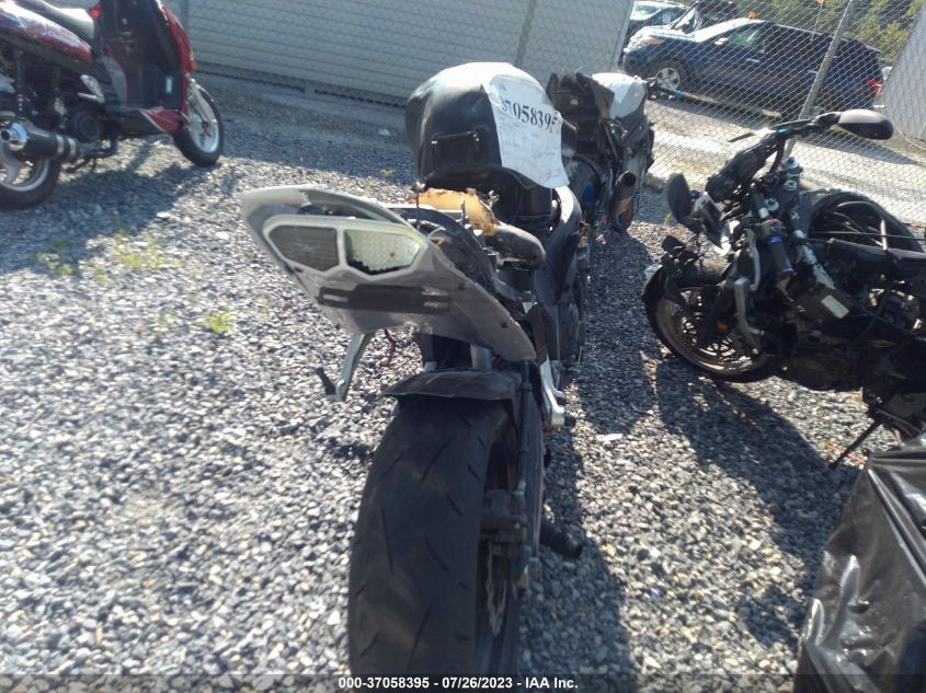 2003 YAMAHA YZFR6 L - JYARJ06E33A008790