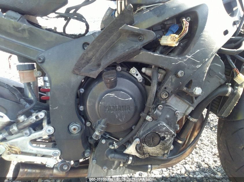 2003 YAMAHA YZFR6 L - JYARJ06E33A008790