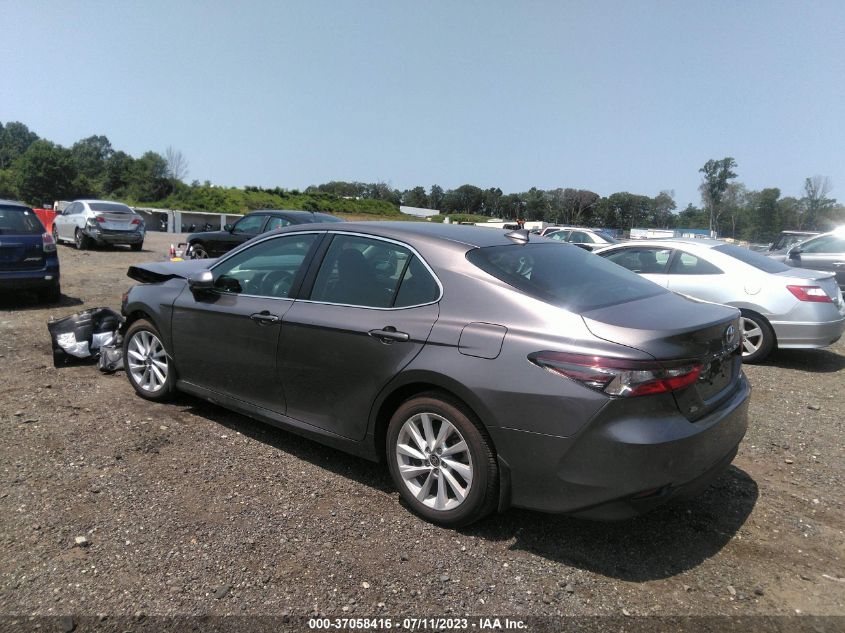 2021 TOYOTA CAMRY LE - 4T1C11AK1MU613092