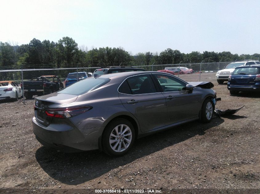2021 TOYOTA CAMRY LE - 4T1C11AK1MU613092