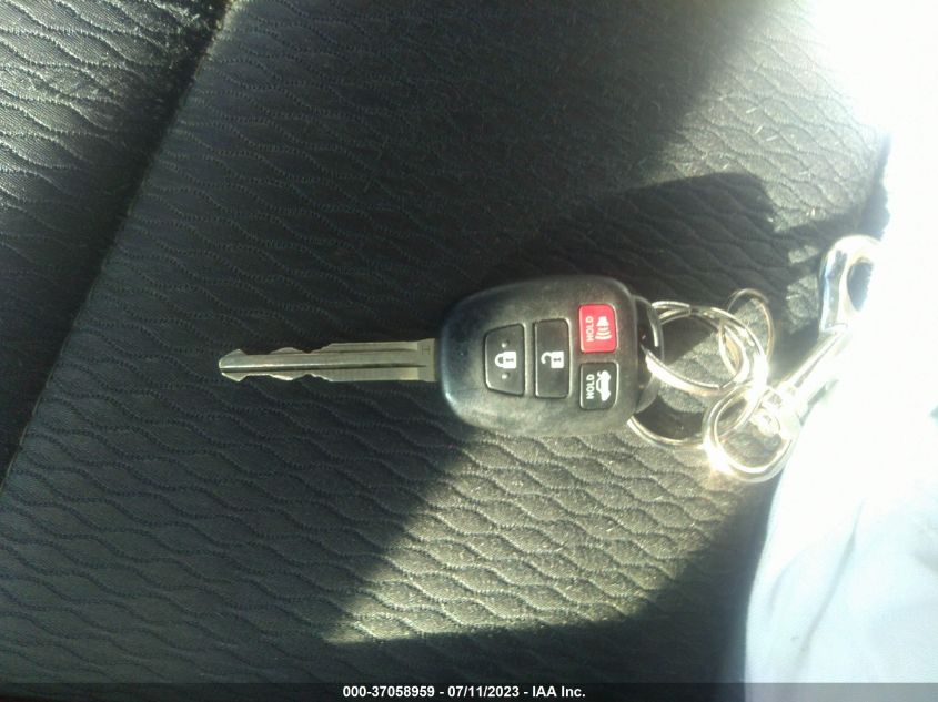 2017 TOYOTA COROLLA L/LE/XLE/SE/XSE - 5YFBURHE9HP642896