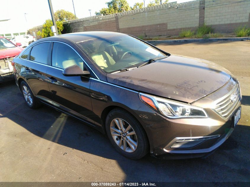 2015 HYUNDAI SONATA 2.4L SE - 5NPE24AF1FH037760